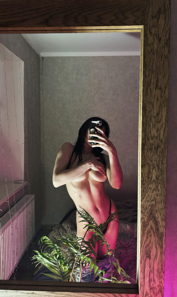 Instagram – Boosty – wkshiza / wksadness / Alina Amari – Nude