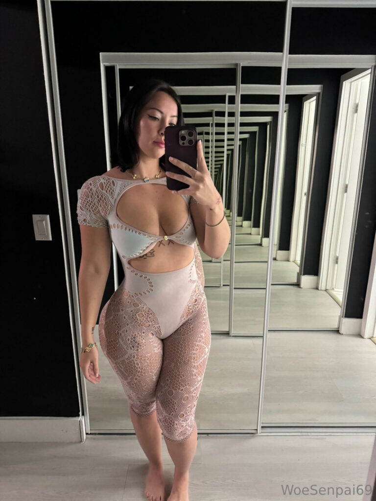 OnlyFans – T H I C C – Woe Alexandra – woesenpai69 – Nude