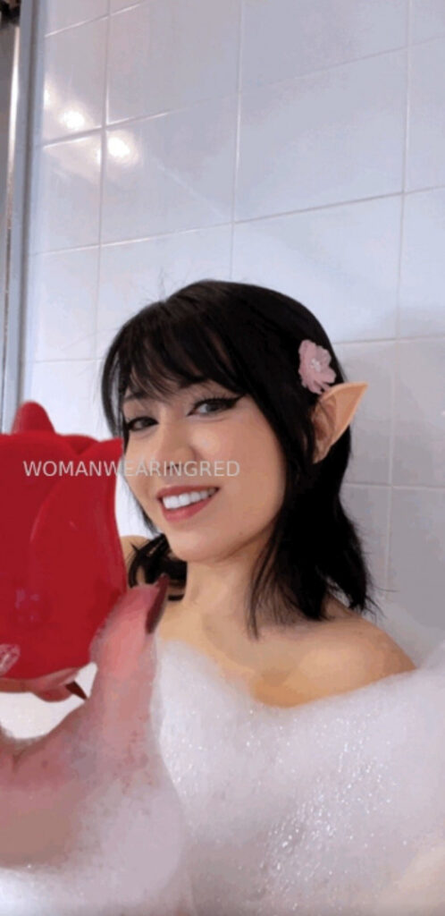 OnlyFans – Cosplay – Asian – womanwearingred / Buffbunnymika / Buffbunbun – Nude