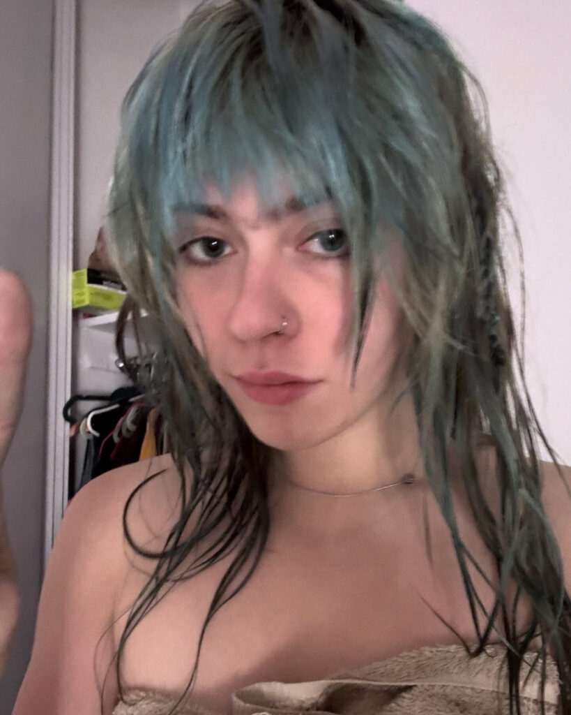 Instagram – wormsheriff / Olivia O – Nude