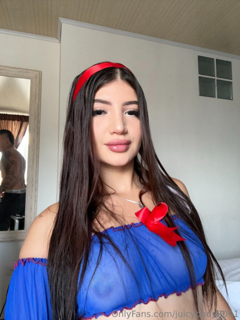 OnlyFans – XIOMARAECHAVARRIA / juicybody2001 – Nude