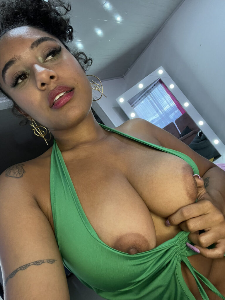 OnlyFans – yinethcn – Nude Leaks