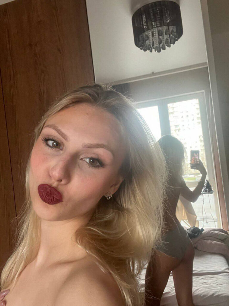 Cam Girls – you_fell_in_love – Nude Leaks