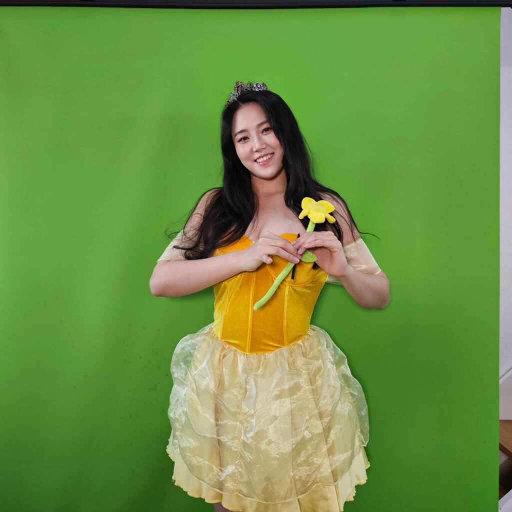 Twitch – Asian – Yuggie_TV – Nude