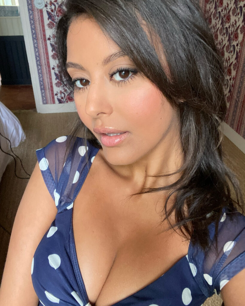 Celeb – Zahia Dehar – Nude