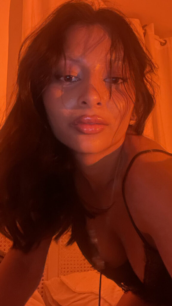 TikTok – Instagram – Zaina Sarah / zaina.sarah / zainaontoast – Nude