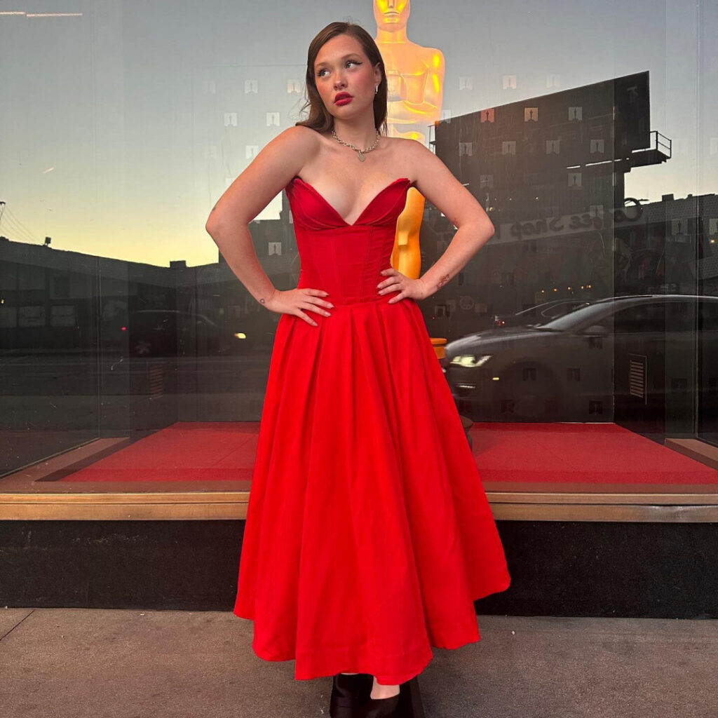 Celeb – Zoe Colletti – Nude