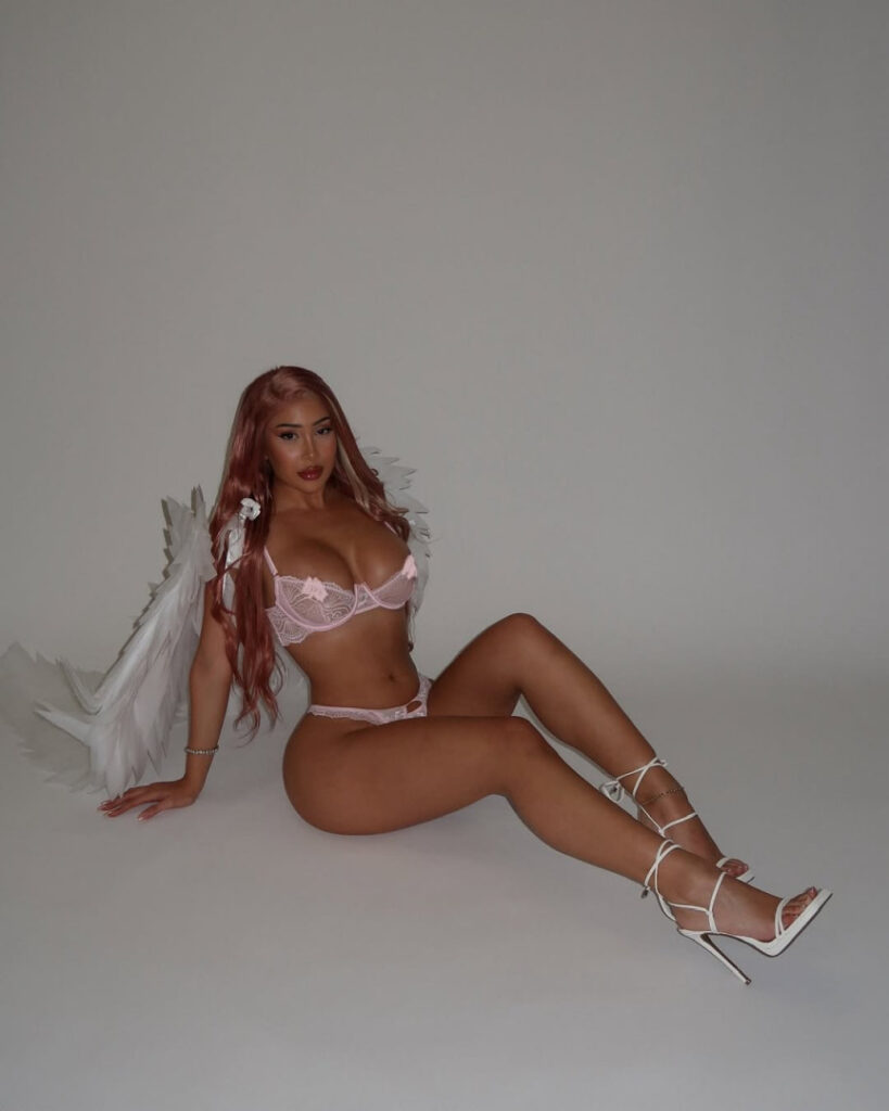 Instagram – T H I C C – 7oh7p – Nude