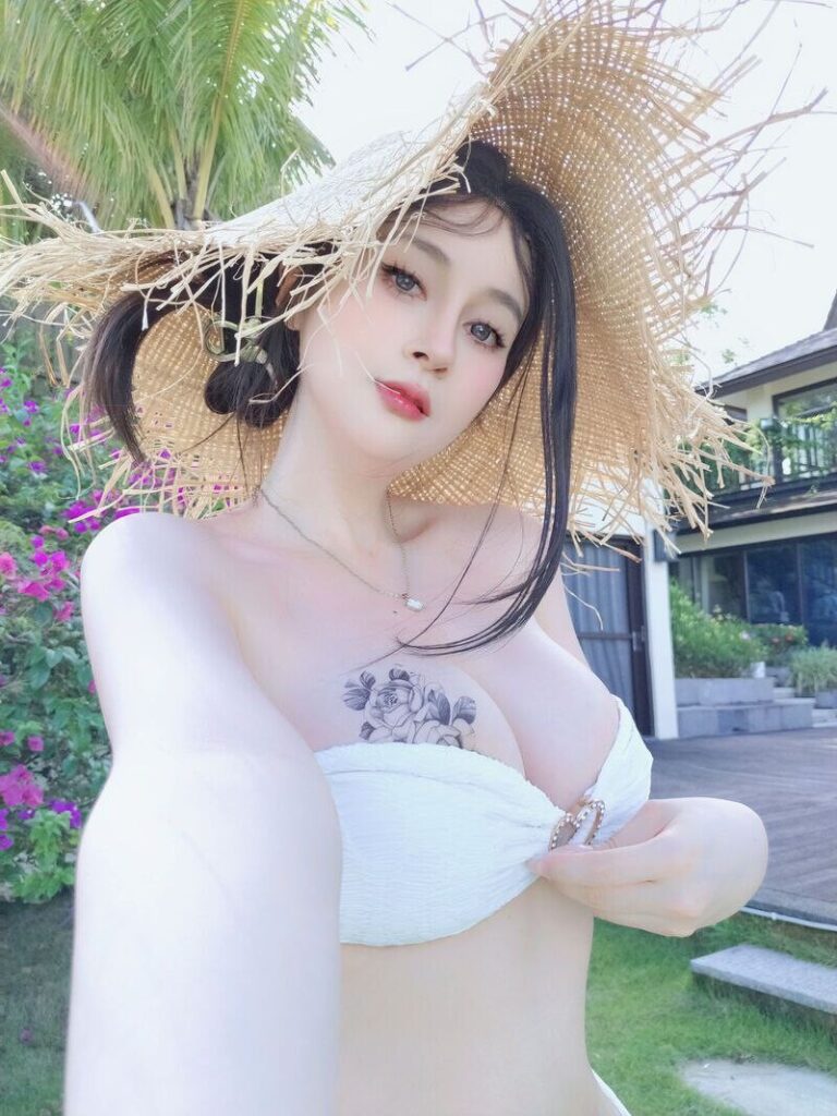 Fantia – Asian – 白银81 / baiyin811 / 81silver811 – Nude Leaks