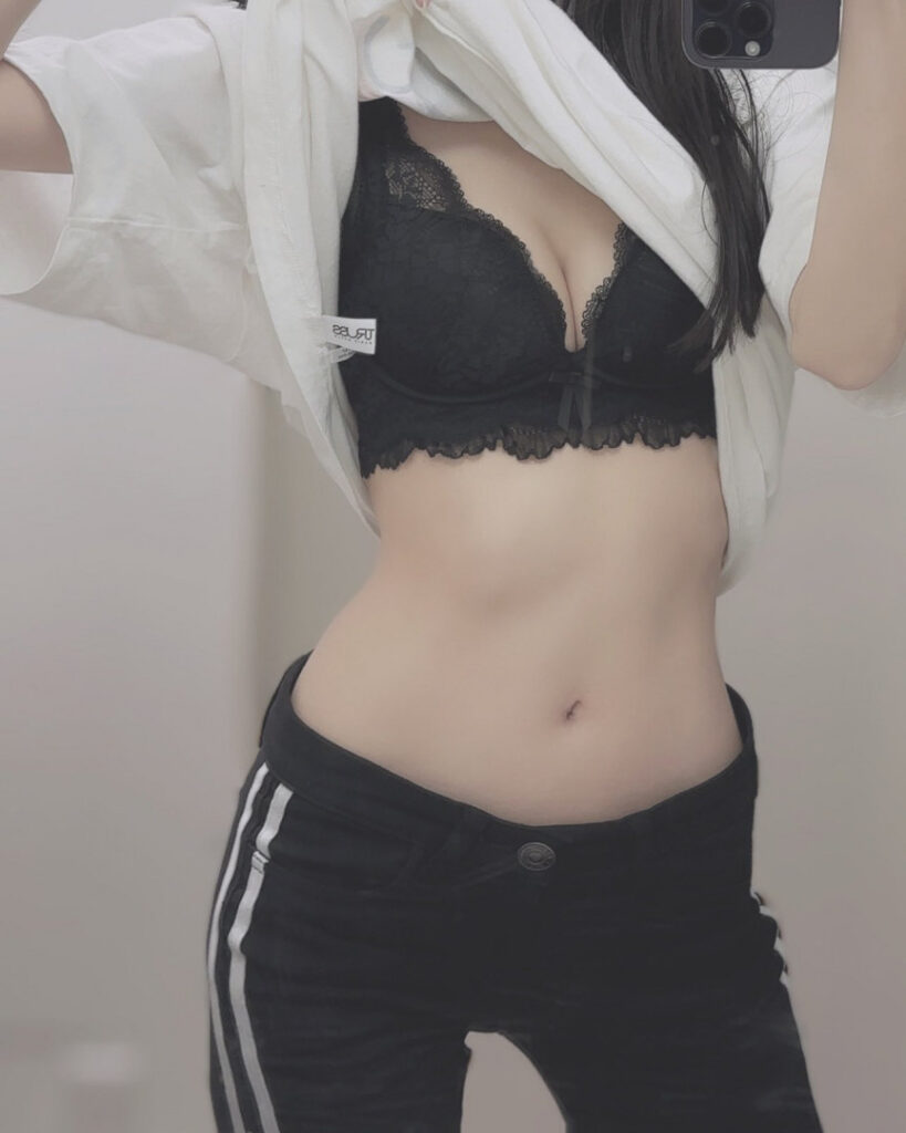 Fantia – Asian – 花瑠音@karune, karazu_karazu – Nude Leaks