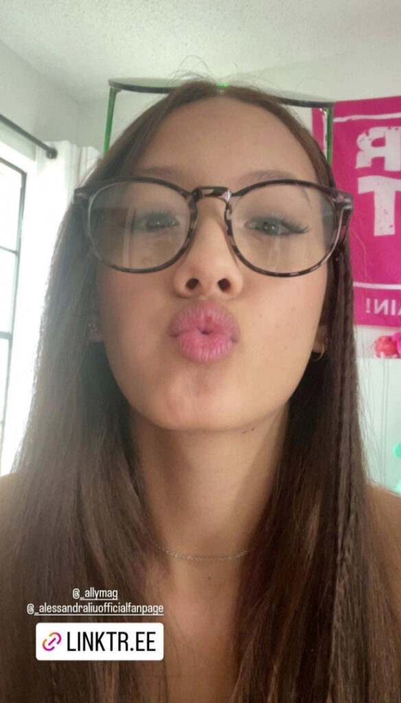 Instagram – Teen – Alessandra Liu – Nude Leaks