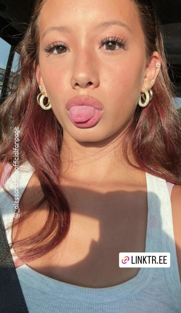 Instagram – Teen – Alessandra Liu – Nude Leaks