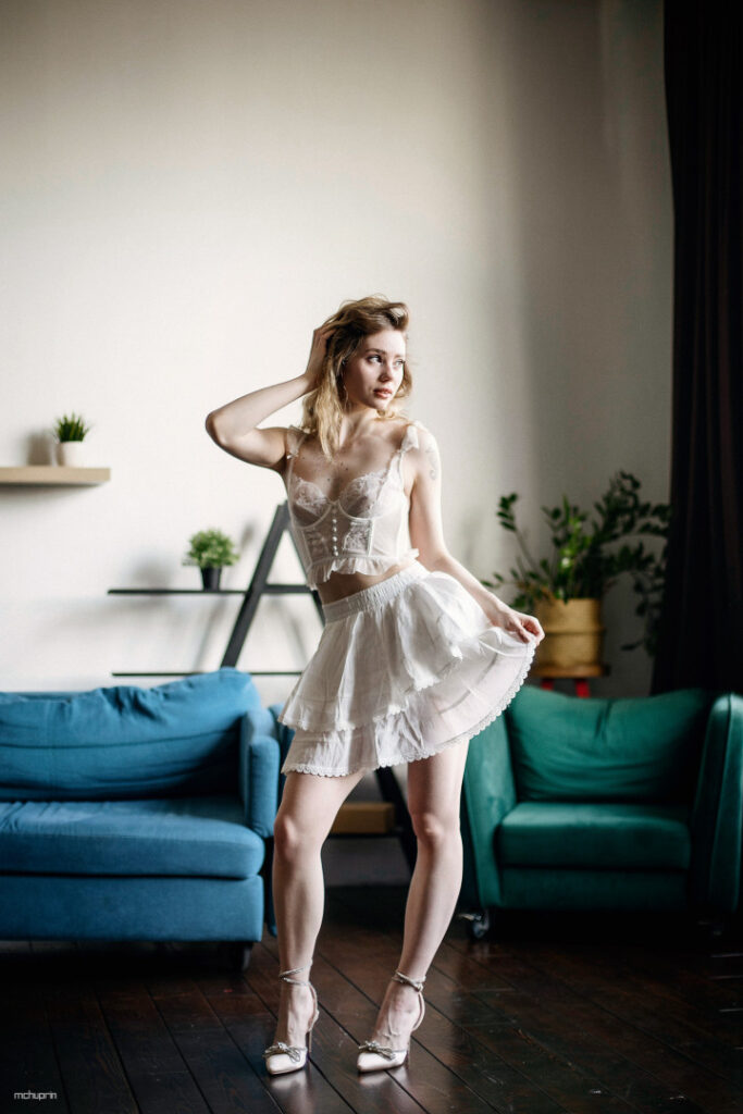 Instagram – Alice Li – Nude