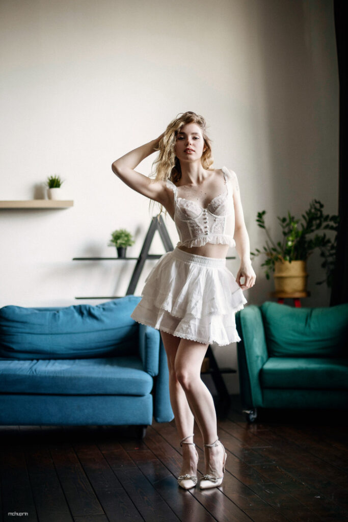 Instagram – Alice Li – Nude