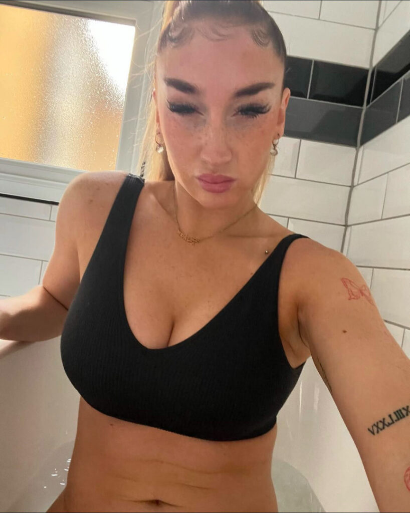 Instagram – Alicia.scholesx – Nude Leaks