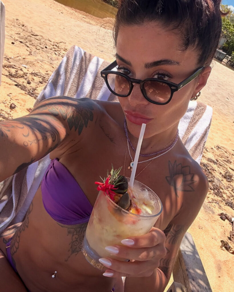 Brazil – Celeb – Aline Riscado – Nude Leaks