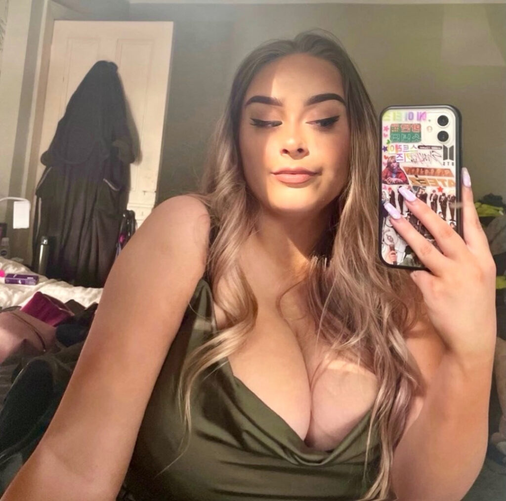 TikTok – Instagram – ally_mceneff – Nude Leaks