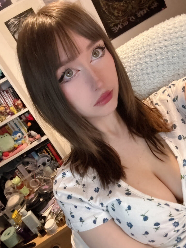Twitch – Allykitti / crywink_ – Nude