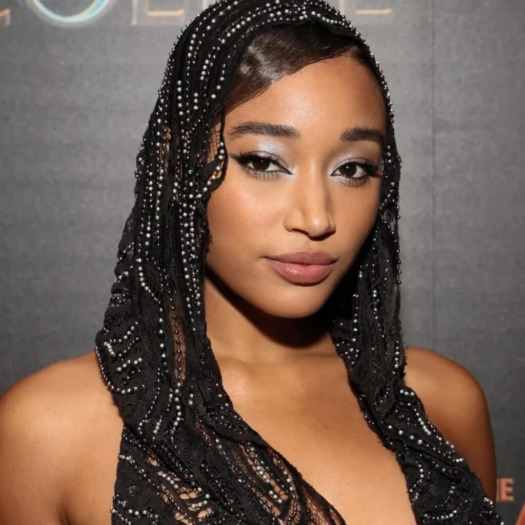 Celeb – Ebony – Amandla Stenberg – Nude