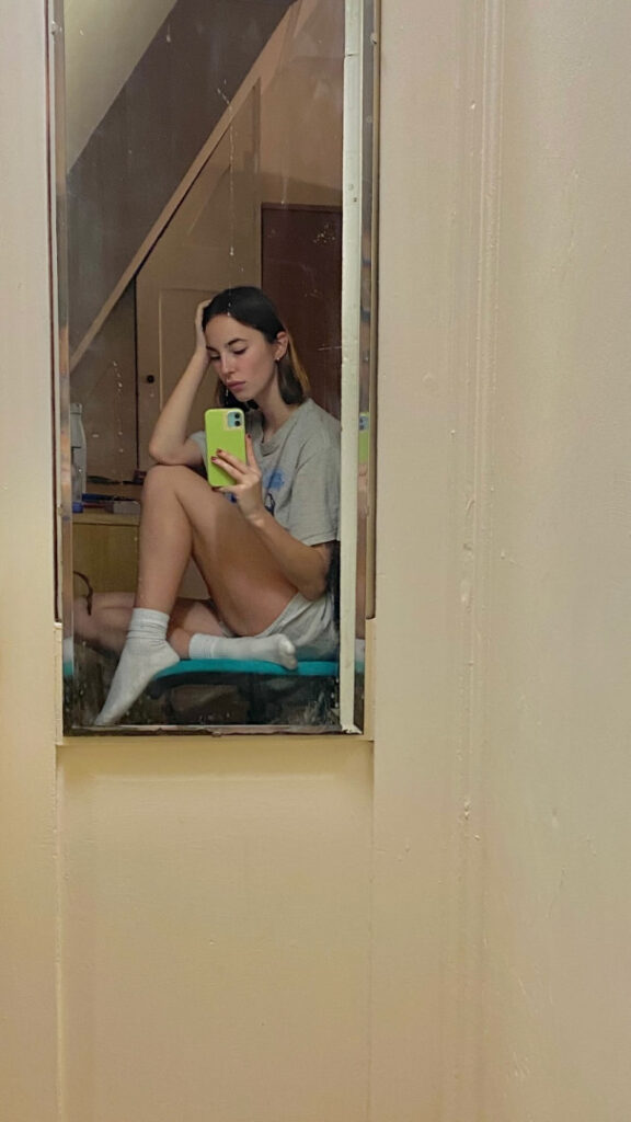 Instagram – Teen – Amelie Manzoli (@Am.e.lie) – Nude