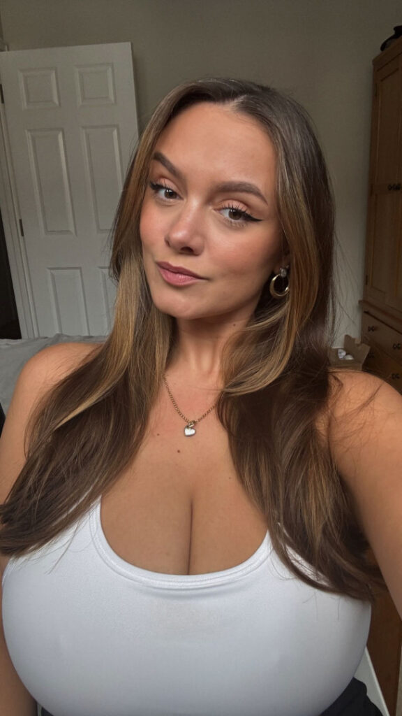 TikTok – Instagram – Amy Quesada-Getgood – Nude