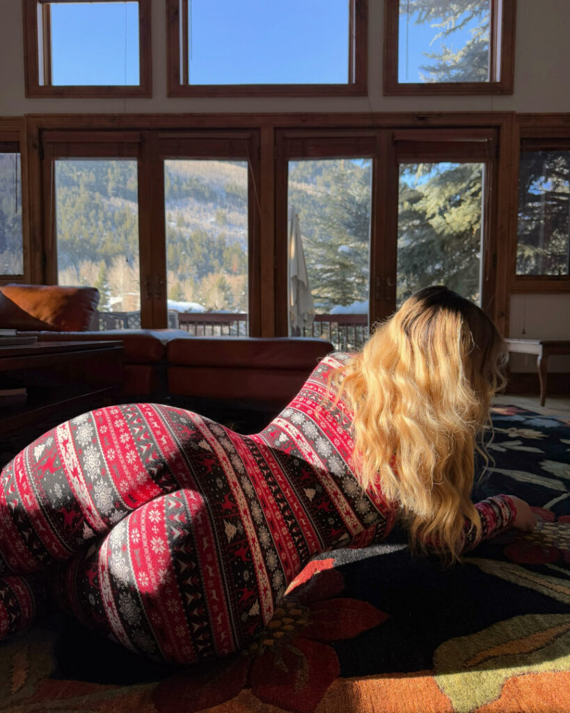 Instagram – T H I C C – Anastasia Kvitko – Nude