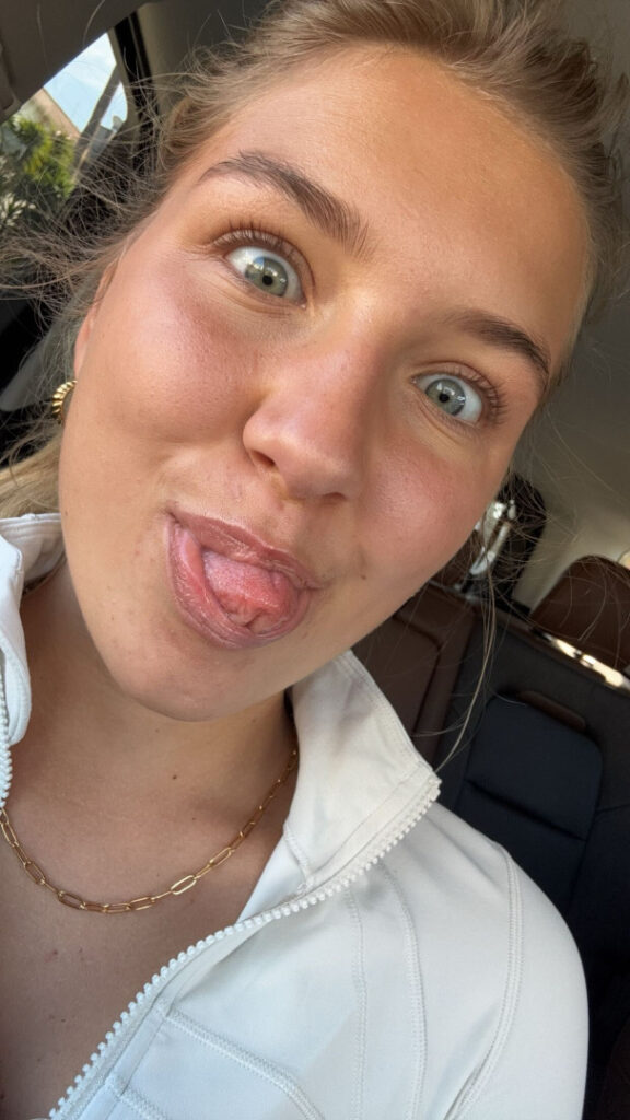 TikTok – Aniela Leon – Nude