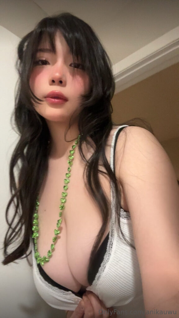 OnlyFans – Instagram – Anikauwu – Nude