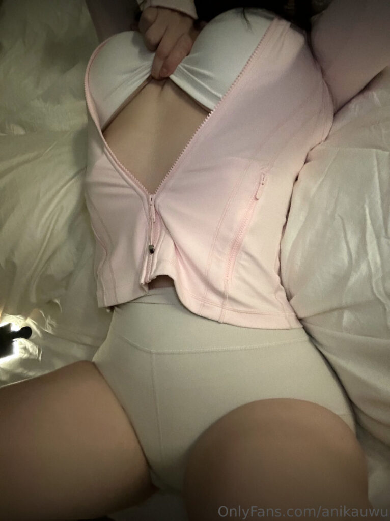 OnlyFans – Instagram – Anikauwu – Nude