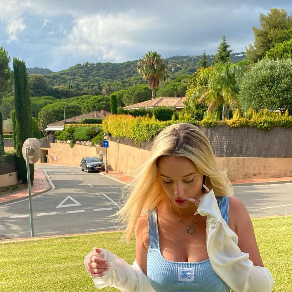 Instagram – Anisimova Anastasia / anisimovaanastasia – Nude Leaks