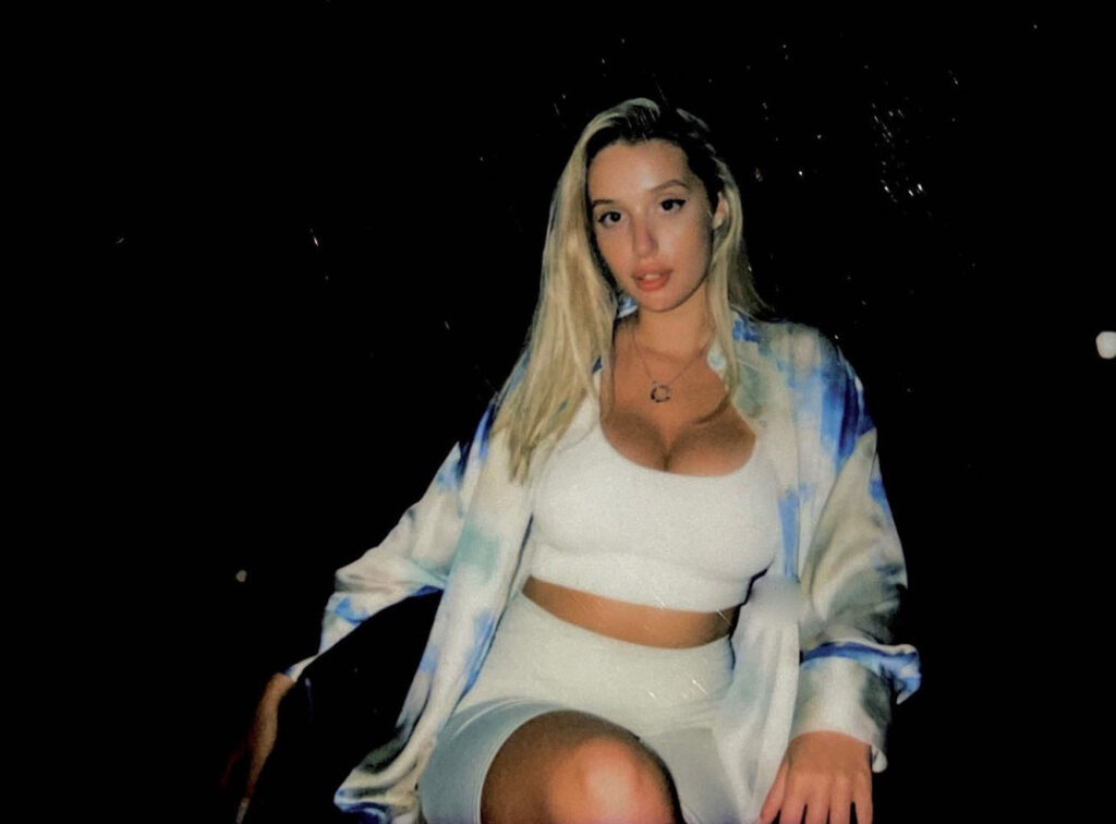 Instagram – Anisimova Anastasia / anisimovaanastasia – Nude Leaks