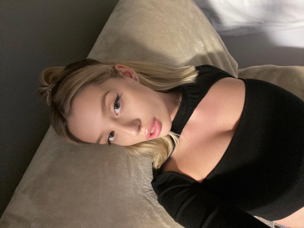 Instagram – Anisimova Anastasia / anisimovaanastasia – Nude Leaks