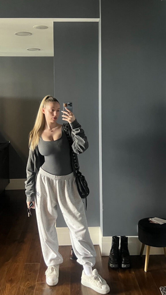 Instagram – Anisimova Anastasia / anisimovaanastasia – Nude Leaks