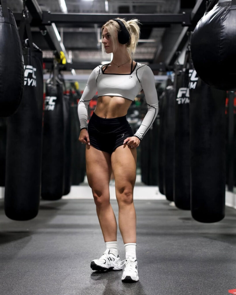 TikTok – Annabel Lucinda – Nude