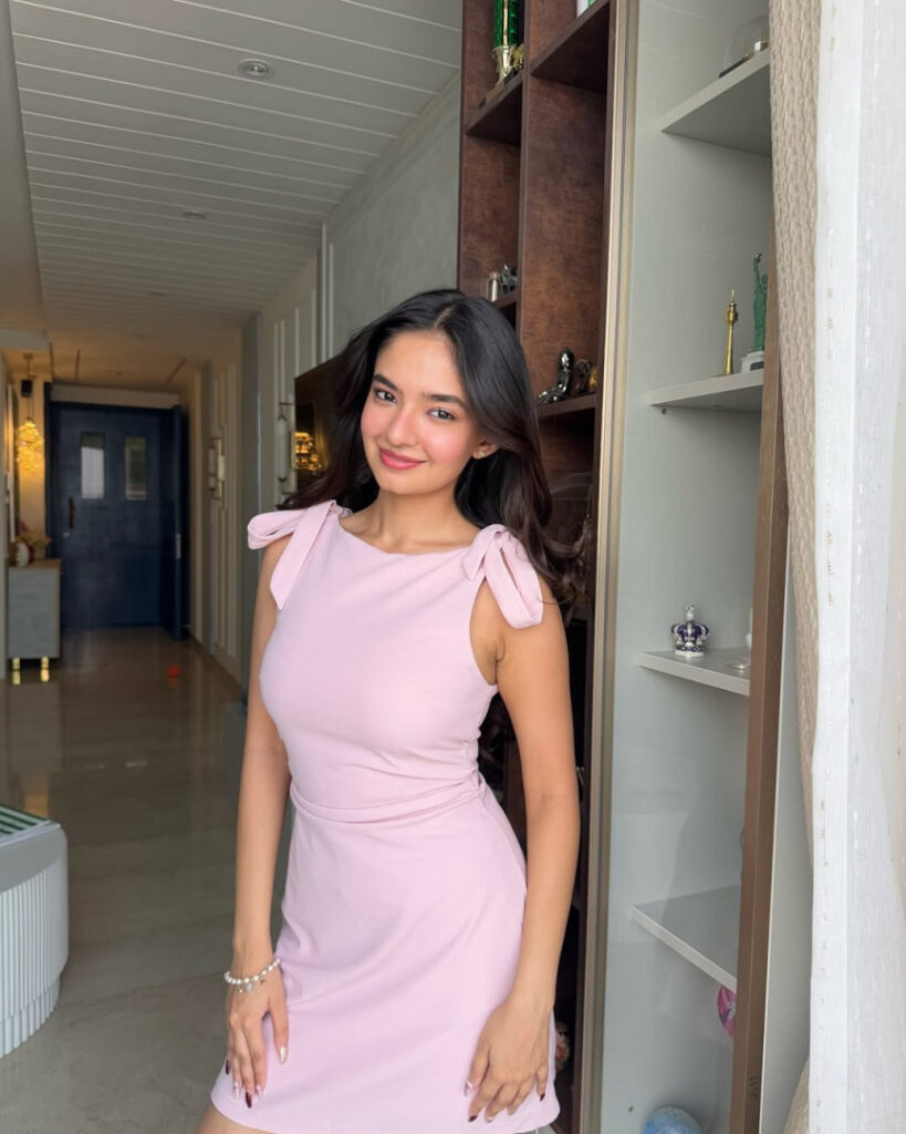 Celeb – Instagram – Indian – Anushka Sen – Nude Leaks