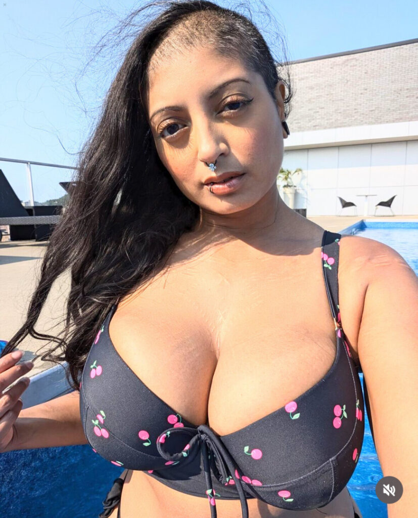 Instagram – Reddit – Anyana / doomergal – Nude Leaks