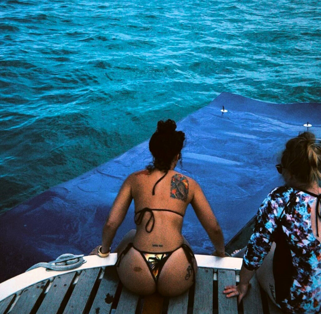 Instagram – Ash Kash – Nude