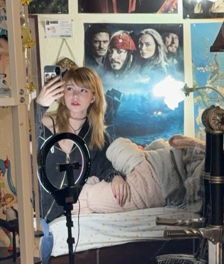 TikTok – Cosplay – ashisbees – Nude