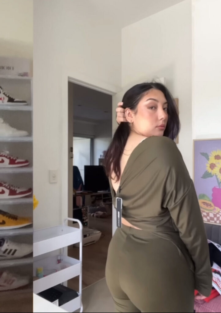 ASMR – Youtube – ASMR JADE – Nude Leaks