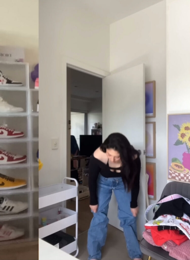 ASMR – Youtube – ASMR JADE – Nude Leaks