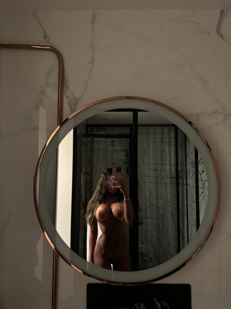 OnlyFans – Ebony – Aubree Rene – Nude