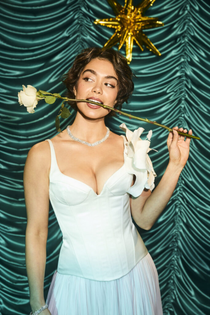 Celeb – Asian – Auli’i Cravalho – Nude Leaks