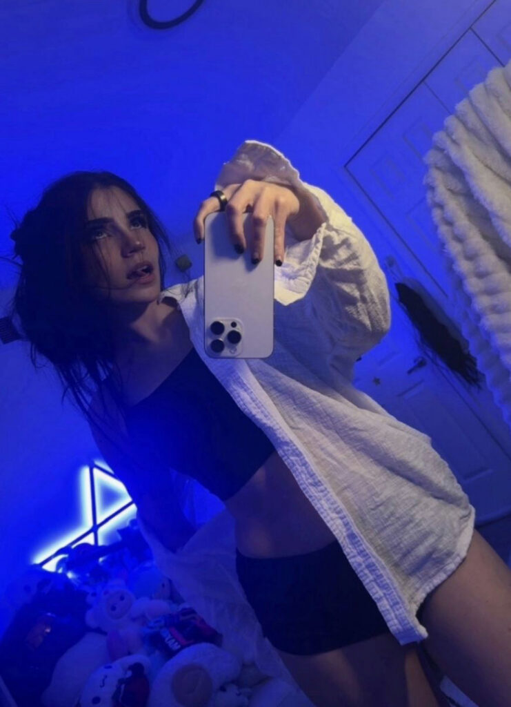 Patreon – Twitch – Avivasofia Oxythoughtin misopacketbae – Nude