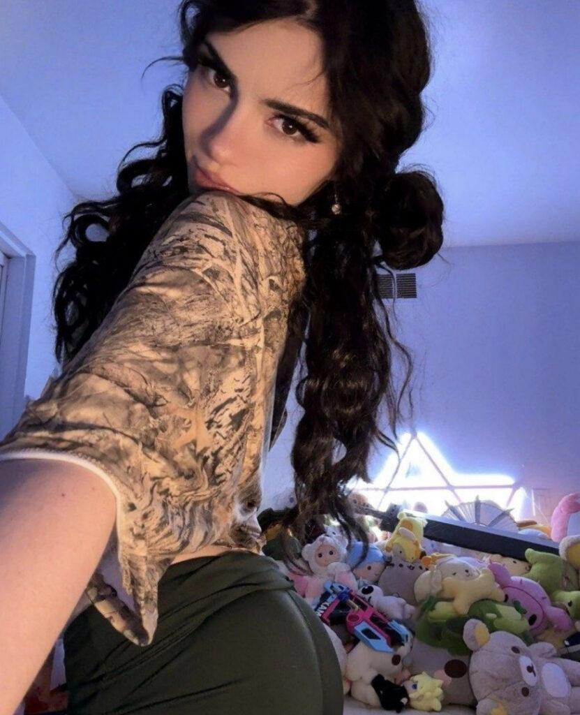 Patreon – Twitch – Avivasofia Oxythoughtin misopacketbae – Nude