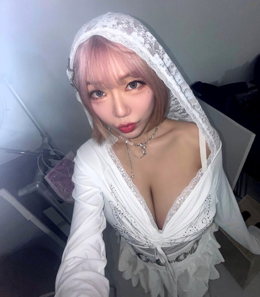 Twitch – Asian – Berry –  빛베리 – Nude Leaks