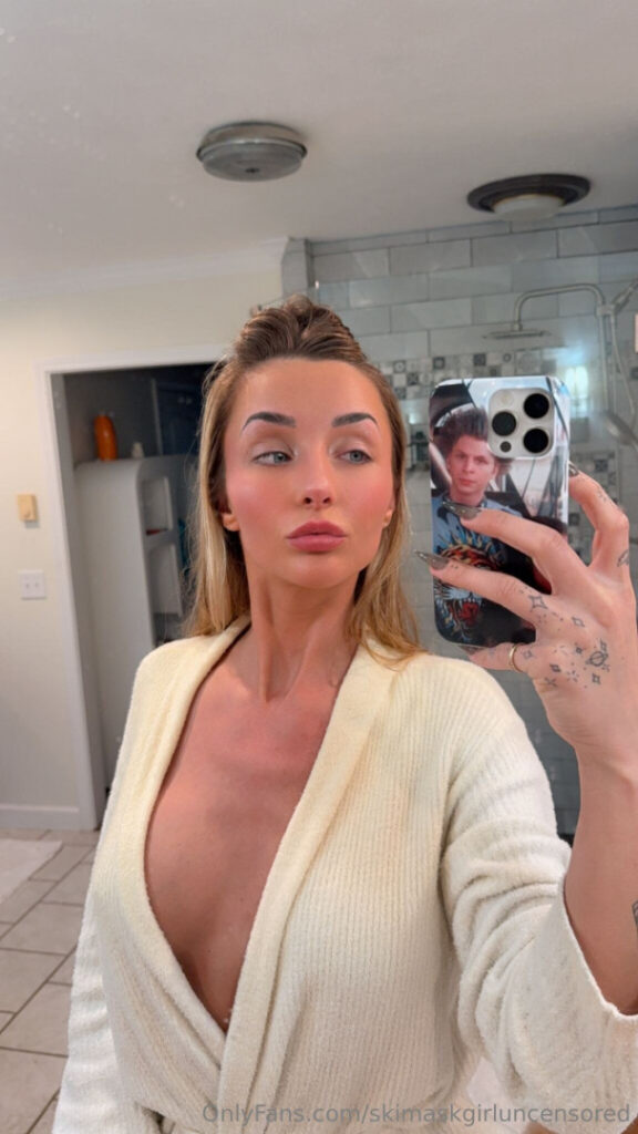 OnlyFans – Briana Armbruster aka theskilmuskgirl – Nude