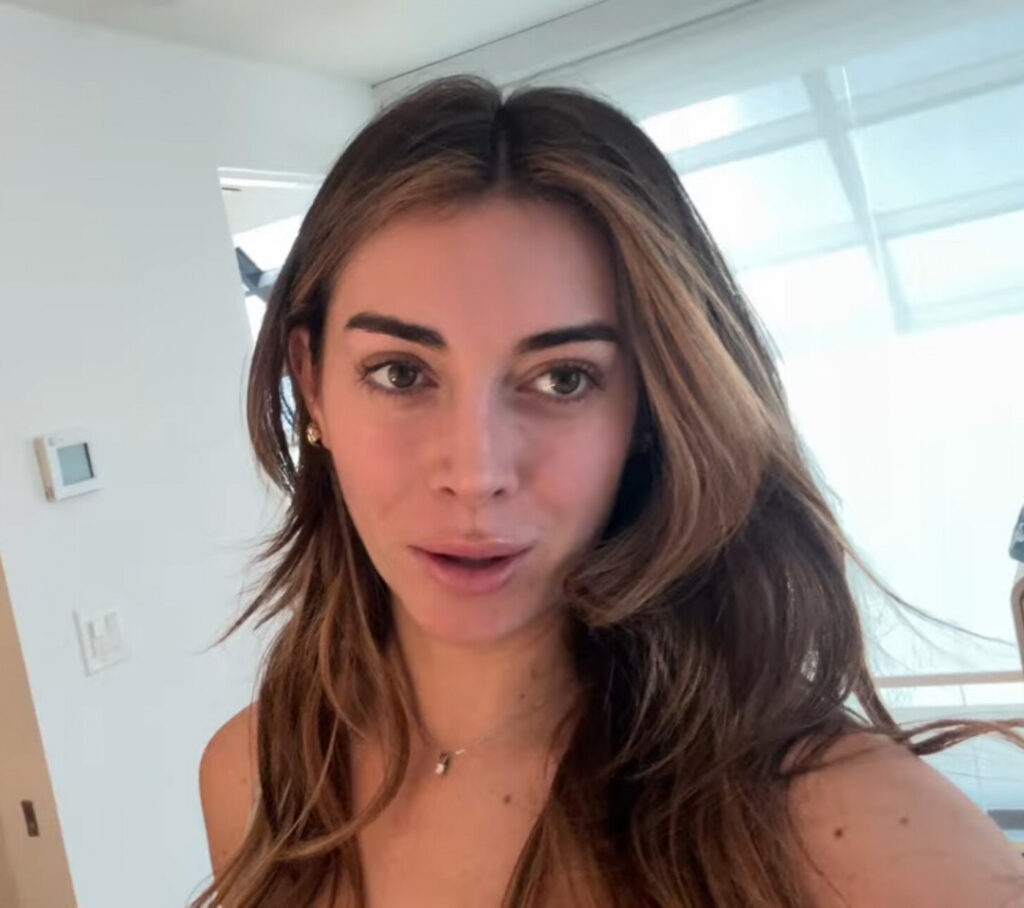 TikTok – Instagram – Briannalapagalia // Briannachickenfry – Nude