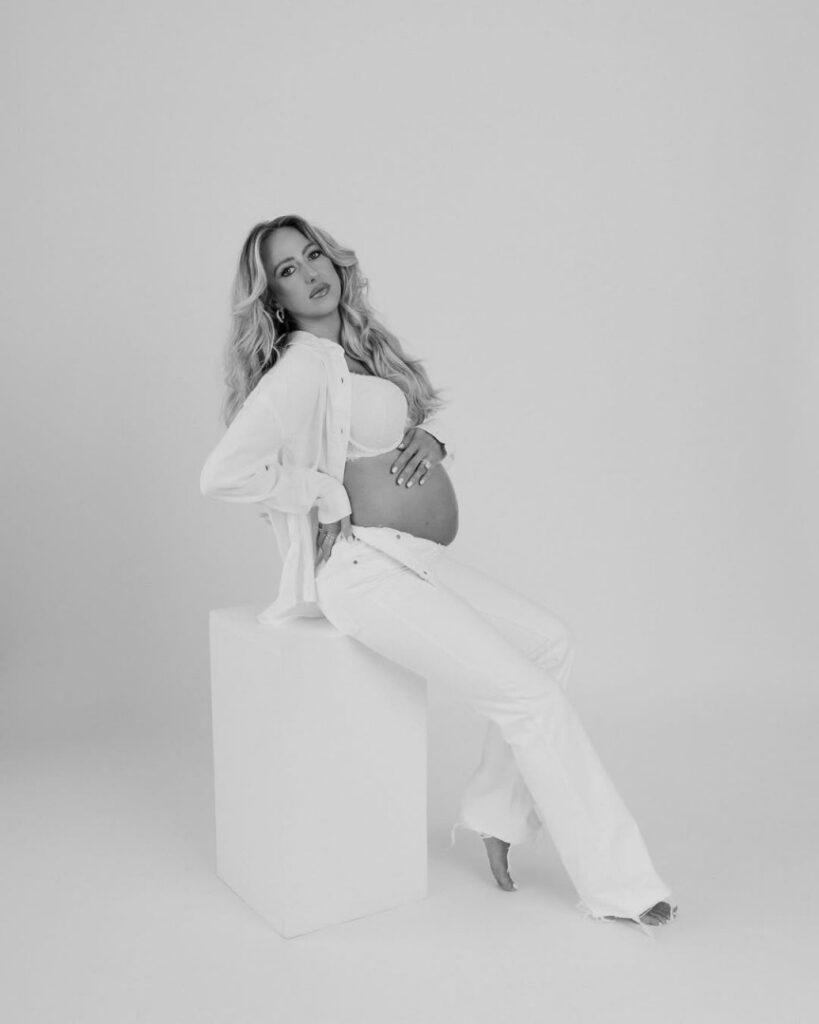 Celeb – Brittany Lynne/Mahomes – Nude