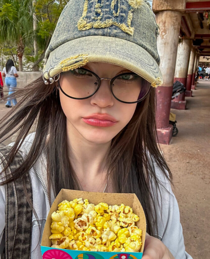 Instagram – Ko-fi – BunnyGirlBree – Nude