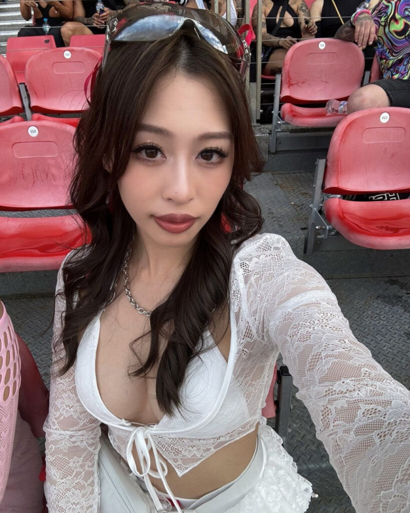 TikTok – Instagram – Asian – bxbychar – Nude Leaks